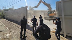 הריסת בית שנבנה בניגוד לחוק, צילום: דוברות המשטרה